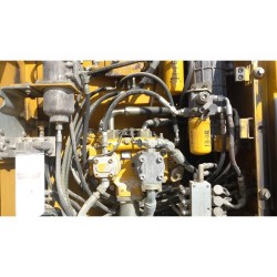 Excavadora de cadena 323dl